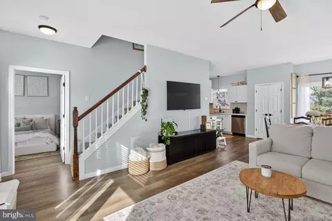 Entry Way - 16805 E Spring Ave, Elkton, VA 22827 photo 3 of 10