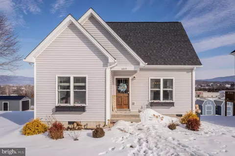 16805 E Spring Ave, Elkton, VA 22827