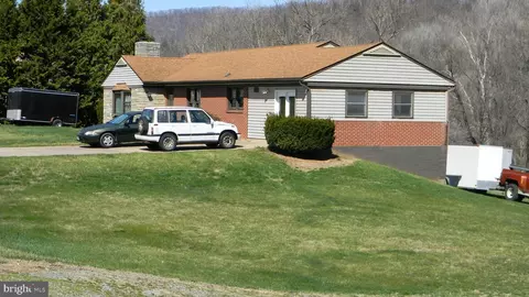6688 Brocks Gap Rd, Broadway, VA 22815