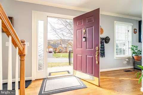 760 Confederacy Dr, Penn Laird, VA 22846