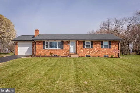 1258 Longs Pump Rd, Harrisonburg, VA 22802