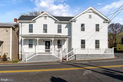 113 S Main St, Mount Crawford, VA 22841