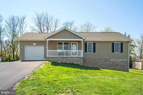 295 Tanager Ln, Elkton, VA 22827