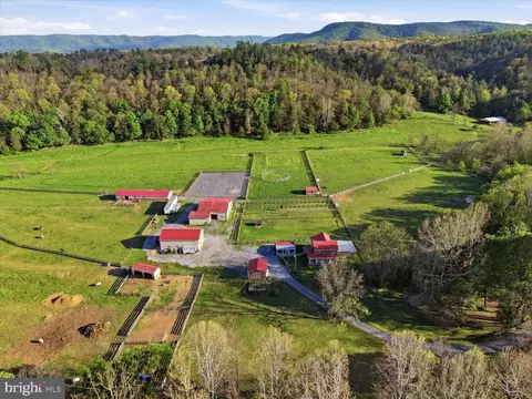15095 Little Dry River Rd, Fulks Run, VA 22830