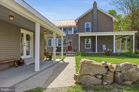 15095 Little Dry River Rd, Fulks Run, VA 22830