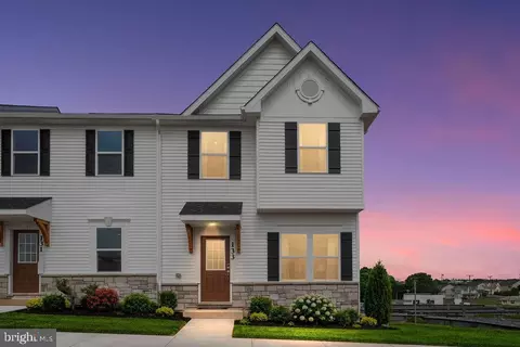125 Nottingham Row, Mount Crawford, VA 22841