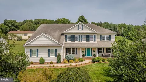 855 Wild Cherry Ln, Harrisonburg, VA 22801