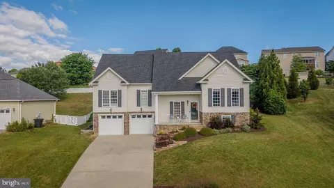 120 David Cir, Penn Laird, VA 22846