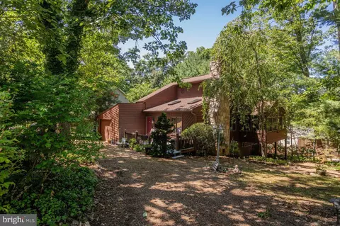 636 Flower Dr, Mcgaheysville, VA 22840