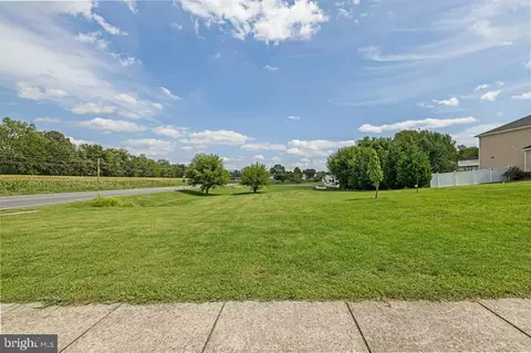 325 Rustic Ave, Broadway, VA 22815 photo 4