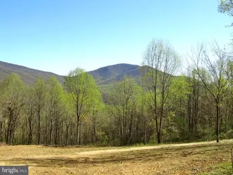Old Ski Lodge Ln, Washington, VA 22747 photo 3