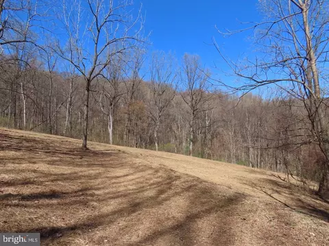 Old Ski Lodge Ln, Washington, VA 22747 photo 8