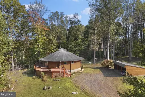 243 Aaron Mountain Rd, Castleton, VA 22716 photo 3