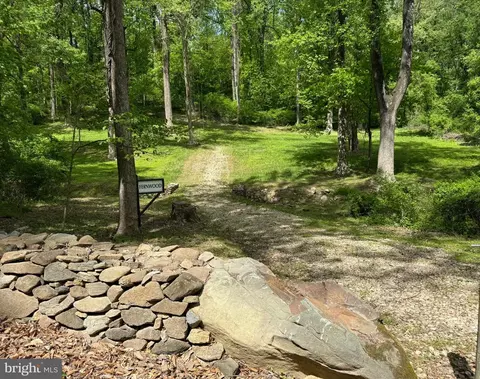 Riley Hollow Road, Huntly, VA 22640