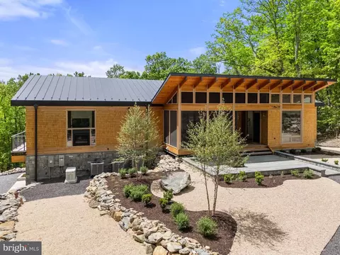 559 Bessie Bell Mountain Rd, Castleton, VA 22716 photo 17