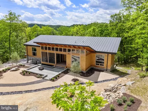 559 Bessie Bell Mountain Rd, Castleton, VA 22716 photo 16