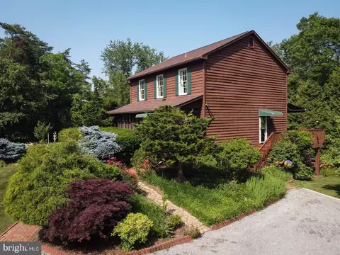 432 Laurel Mills Rd, Castleton, VA 22716