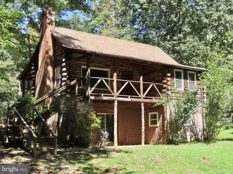 300 Seven Ponds Rd, Amissville, VA 20106