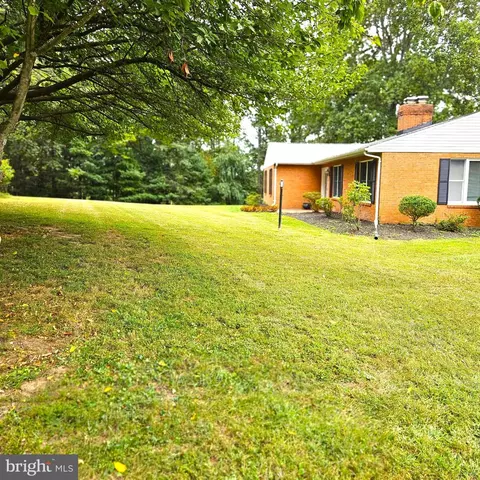 7 Skyline Ln, Washington, VA 22747 photo 4