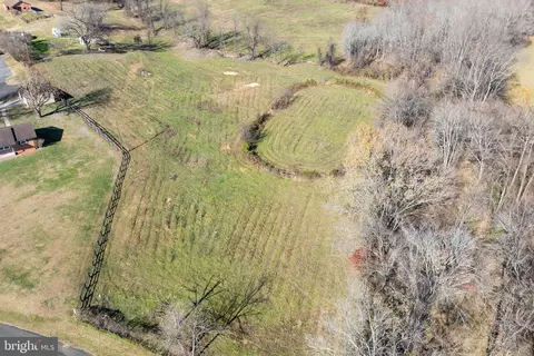 38 Bear Wallow Rd, Huntly, VA 22640 photo 8