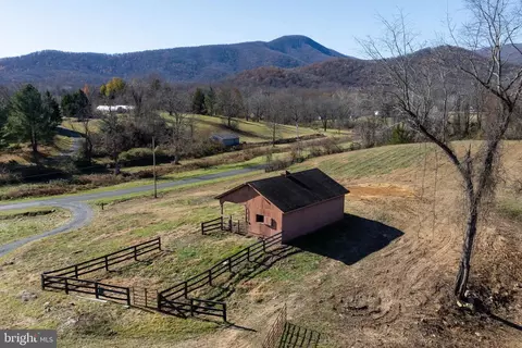 38 Bear Wallow Rd, Huntly, VA 22640 photo 2
