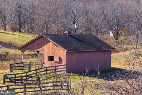 38 Bear Wallow Rd, Huntly, VA 22640 photo 13