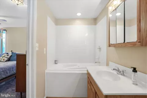 464 Castleton Ford Rd, Castleton, VA 22716 photo 14