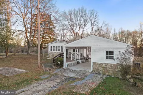 464 Castleton Ford Rd, Castleton, VA 22716 photo 6