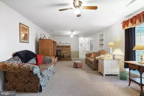 464 Castleton Ford Rd, Castleton, VA 22716 photo 17