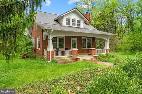 24 Harris Hollow Rd, Washington, VA 22747