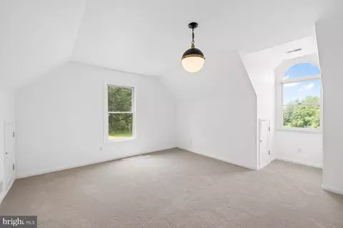 Bedroom - 274 Aaron Mountain Rd # A, Castleton, VA 22716 photo 2 of 3
