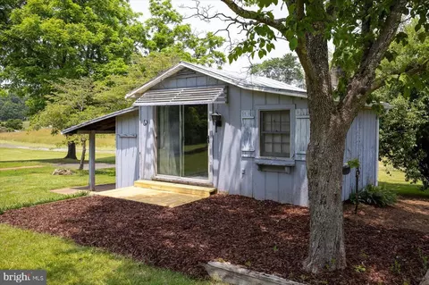 Exterior - 274 Aaron Mountain Rd # A, Castleton, VA 22716 photo 6 of 17