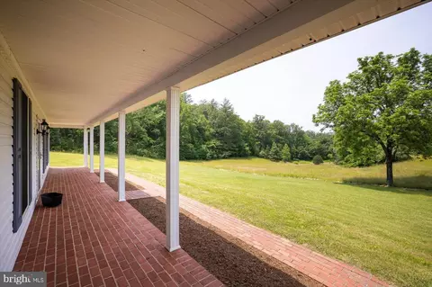 Exterior - 274 Aaron Mountain Rd # A, Castleton, VA 22716 photo 4 of 17
