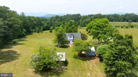 Exterior - 274 Aaron Mountain Rd # A, Castleton, VA 22716 photo 13 of 17