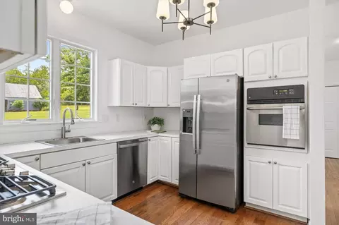 Kitchen - 274 Aaron Mountain Rd # A, Castleton, VA 22716 photo 2 of 4