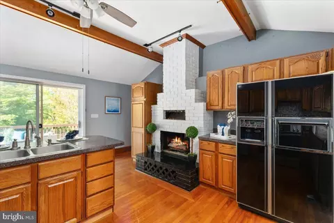 Kitchen - 146 Lizzie Mills Rd, Castleton, VA 22716 photo 5 of 5