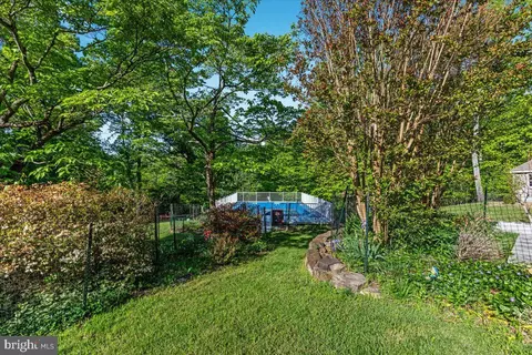 Exterior - 146 Lizzie Mills Rd, Castleton, VA 22716 photo 8 of 29