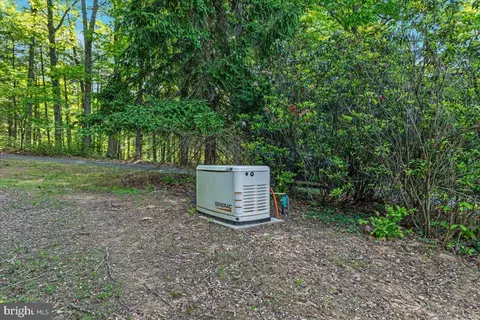 Exterior - 146 Lizzie Mills Rd, Castleton, VA 22716 photo 23 of 29
