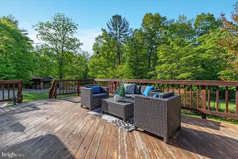 Exterior - 146 Lizzie Mills Rd, Castleton, VA 22716 photo 4 of 29