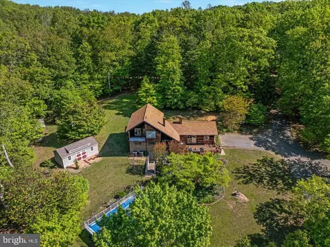 View/Area - 146 Lizzie Mills Rd, Castleton, VA 22716 photo 1 of 8