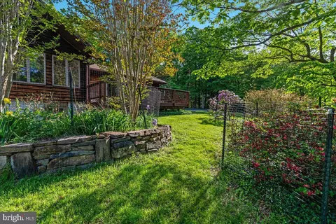 Exterior - 146 Lizzie Mills Rd, Castleton, VA 22716 photo 7 of 29