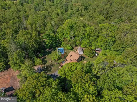 View/Area - 146 Lizzie Mills Rd, Castleton, VA 22716 photo 3 of 8