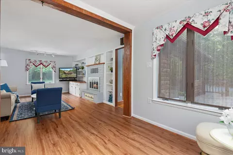 Living - 146 Lizzie Mills Rd, Castleton, VA 22716 photo 7 of 7