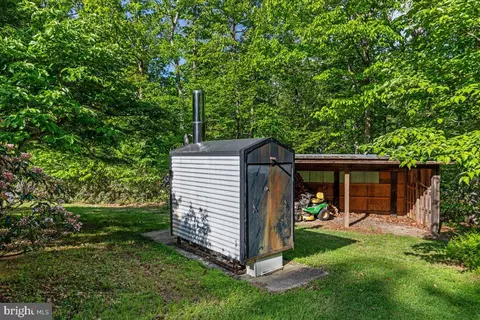 Exterior - 146 Lizzie Mills Rd, Castleton, VA 22716 photo 18 of 29