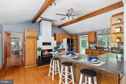 Kitchen - 146 Lizzie Mills Rd, Castleton, VA 22716 photo 4 of 5