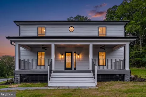 90 Main St, Washington, VA 22747