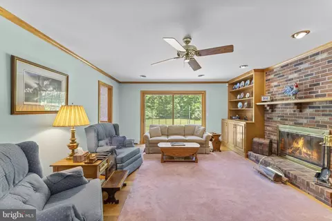 Living - 176 Rock Mills Rd, Castleton, VA 22716 photo 4 of 4