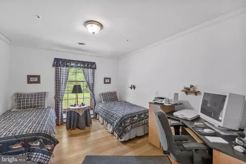 Bedroom - 176 Rock Mills Rd, Castleton, VA 22716 photo 8 of 9