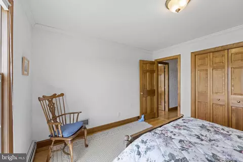 Bedroom - 176 Rock Mills Rd, Castleton, VA 22716 photo 5 of 9