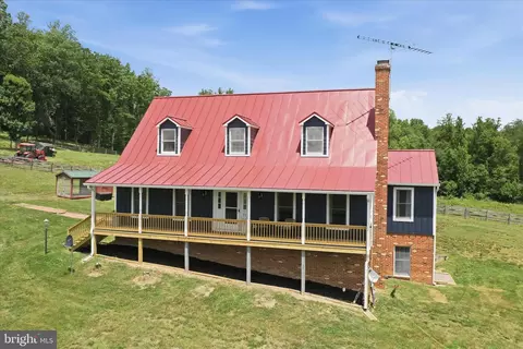 Exterior - 59 Harry Settle Rd, Castleton, VA 22716 photo 2 of 16